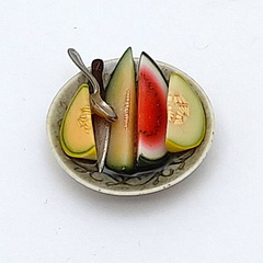 Image of Melon on a plate 1